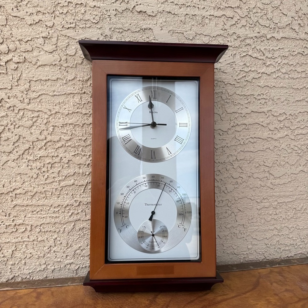 Bulova Quartz Wall Clock Thermometer Hygrometer Wood Frame Weather Station 17"